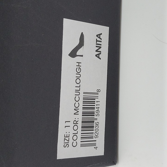 566- Salone Monet Anita Nude Suede Heels Women’s Size 11M NWT w/ Box - Picture 9 of 16